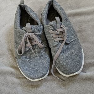 Tom's Grey Sneakers